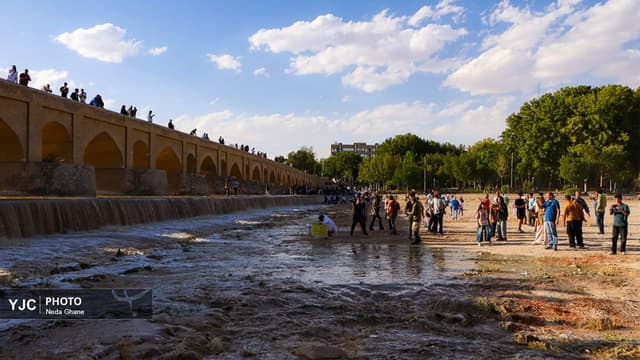 زنده رود زنده شد