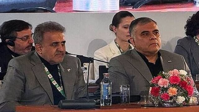حضور وزیر نفت در آیین گشایش مرکز تعالی دیجیتال بریکس
