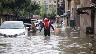 بارندگی شدید، شهر هوانگشی چین را دچار آب‌گرفتگی کرد + فیلم