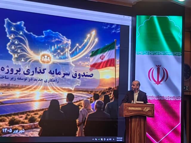توسعه نیروگاه‌های خورشیدی با سرمایه‌گذاری ۱۵.۵ همتی