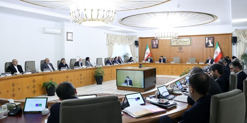 بخش نفت رشد اقتصادی ۱۶.۴ درصدی را ثبت کرد/ رشد اقتصادی نفت فراتر از تصورها و پیش‌بینی‌ها | انرژی نویس