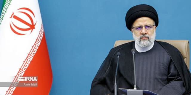 آیت‌الله رئیسی خطاب به دولتمردان: برای حل مشکلات مردم شبانه‌روز جهاد کنید | انرژی نویس