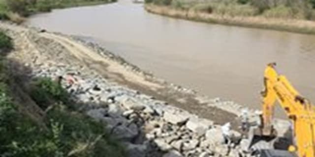 بهره برداری از طرح ایمن سازی ۵۷ کیلومتر از رودخانه های هرمزگان در سفر رئیس‌جمهور | انرژی نویس