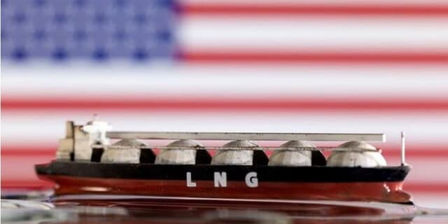 اروپا از چاله به چاه افتاد؛ واردات گاز آمریکا از روسیه پرریسک‌تر شد | انرژی نویس