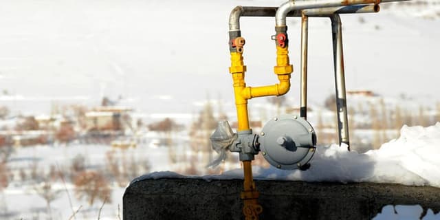 عملیات وصل گاز ۳۵ روستای اصفهان در حال انجام است | انرژی نویس