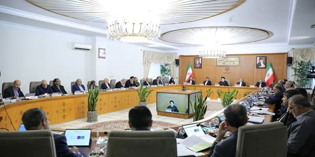 پالایشگاهی که قرار بود در دولت قبل به‌دلیل زیان‌ده‌بودن، رایگان واگذار شود، سال پیش به سوددهی ۱۲ هزار میلیارد تومانی رسید | انرژی نویس