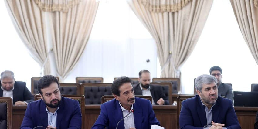 صادرات محصولات پتروشیمی۸۲ میلیون تُن شد/ اشتغال مستقیم۱۴۳ هزار نفر | انرژی نویس