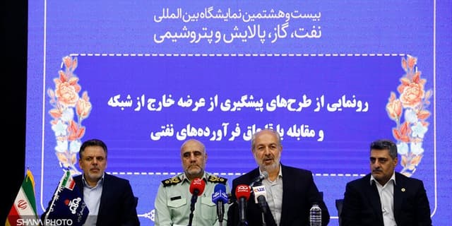دست سودجویان در حوزه سوخت باید قطع شود/ ۸۵ درصد سوخت کشور استاندارد یورو ۴ و ۵ دارد | انرژی نویس