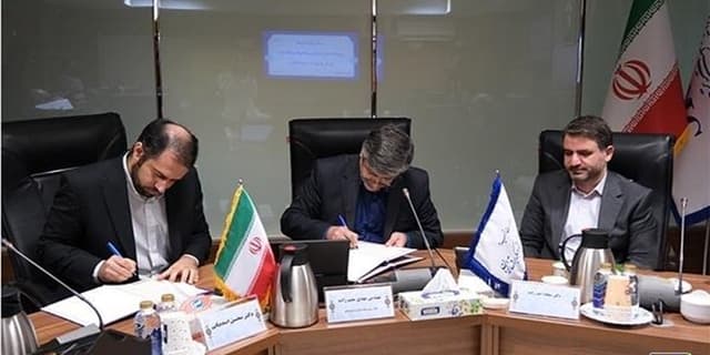 امضای تفاهمنامه همکاری بین مرکز همکاری‌های تحول و پیشرفت ریاست جمهوری و شرکت مدیریت شبکه برق ایران | انرژی نویس