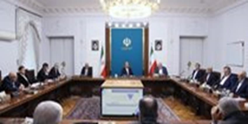 دستور پزشکیان برای تسریع و تسهیل در رفع موانع پیش‌روی سرمایه‌گذاران برق و تجدیدپذیر | انرژی نویس
