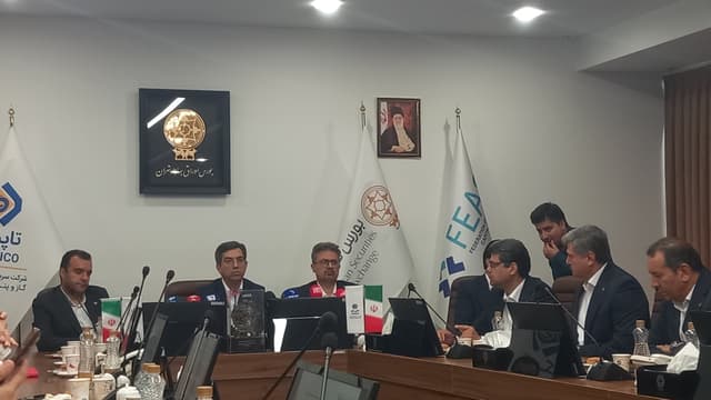 نفت ستاره خلیج فارس ظرفیت تولید تولید ۴۵ درصد بنزین را دارد