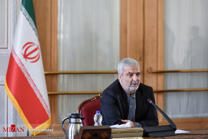 کاظمی قمی: آمریکا افغانستان را رها نکرده است