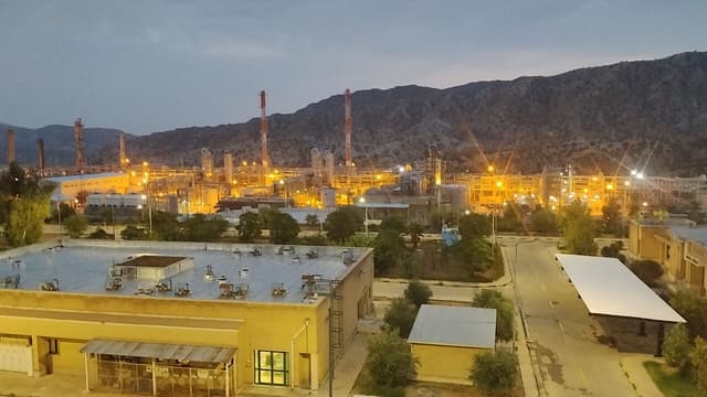 نرخ خوراک پالایشگاهها تا پایان شرایط اضطرار به روال سابق محاسبه میشود