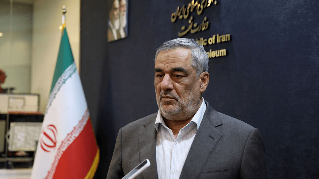 سرپرست وزارت نفت: صنعت نفت با شتاببخشی به پروژههای توسعهای برای فصل زمستان آمادگی کامل دارد