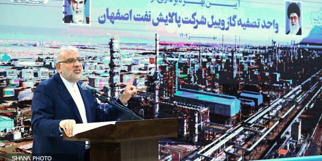 خبر مهم اوجی درباره برنامههای وزارت نفت برای مدیریت ناترازی بنزین/ ارتقای ظرفیت پالایشی و کیفیسازی فرآوردههای نفتی در دولت سیزدهم | انرژی نویس
