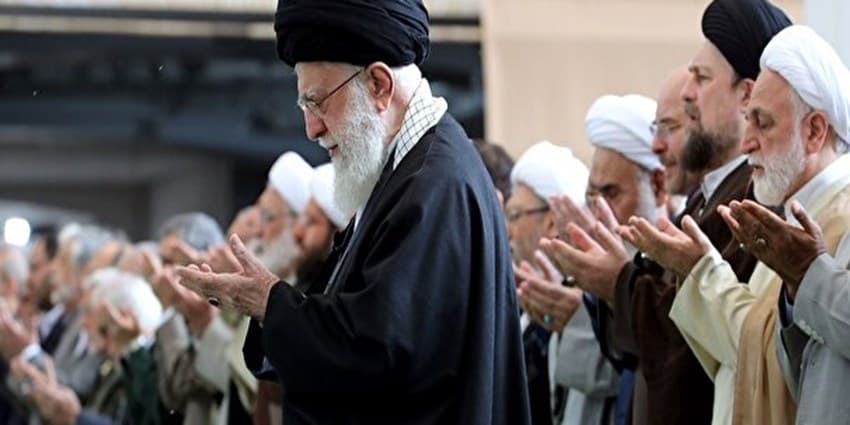 نماز عید سعید فطر به امامت رهبر انقلاب اقامه شد | انرژی نویس