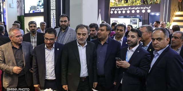 معاون حقوقی رئیسجمهوری از نمایشگاه بینالمللی نفت ایران بازدید کرد | انرژی نویس