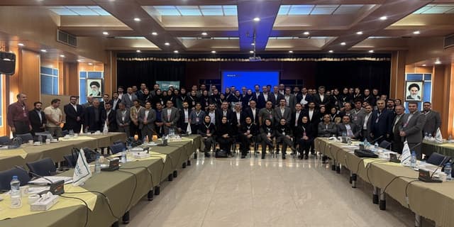 همایش آموزشی تخصصی نمایندگیهای فروش شمال غرب بیمه دی در تبریز برگزار شد | انرژی نویس