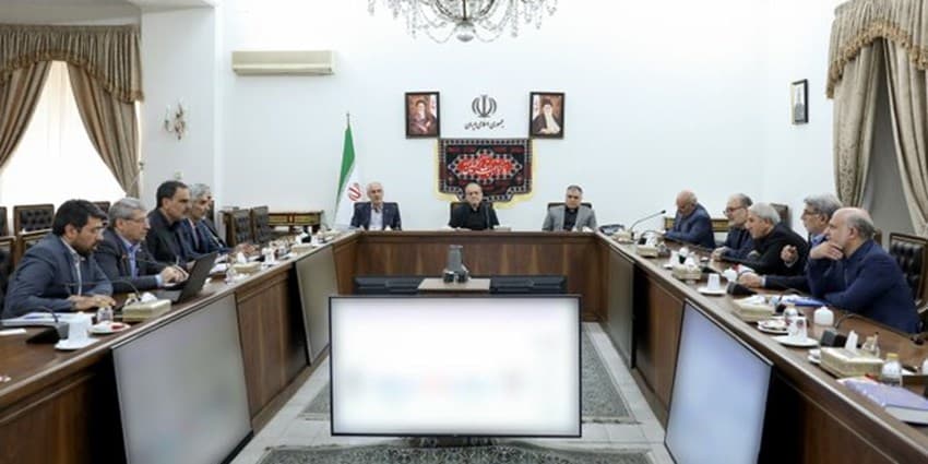 طرح مشترک وزارت نفت و صندوق توسعه ملی برای جهش تولید ۲۵۰ هزار بشکهای نفت | انرژی نویس
