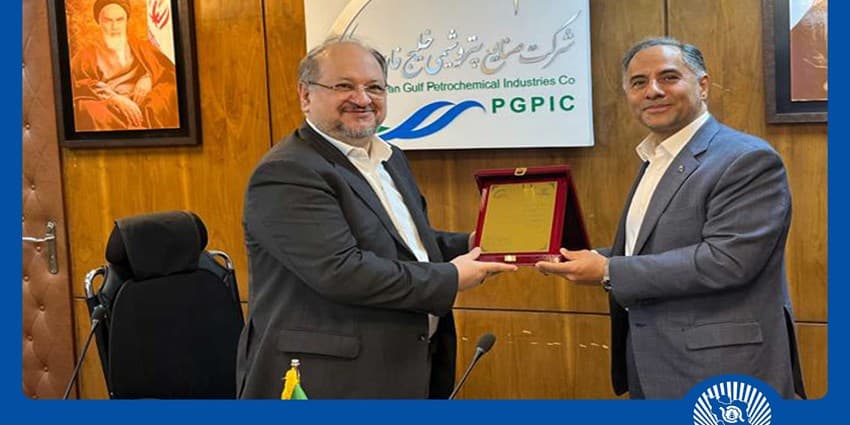 مدیرعامل بانک تجارت ارتقای شش رتبهای شرکت صنایع پتروشیمی خلیج فارس را تبریک گفت | انرژی نویس