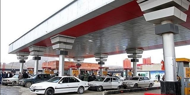 بنزین آزاد جایگاهها از فردا 5000 تومان میشود/سهیمه بنزین 1500 و 3000 تومانی بدون تغییر | انرژی نویس